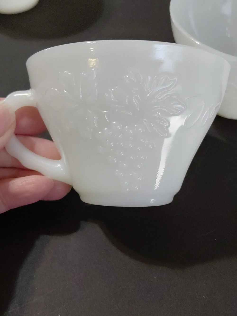 Lot of 6 Vintage Anchor Hocking Harvest Grape White Milk Glass Punch Cups
